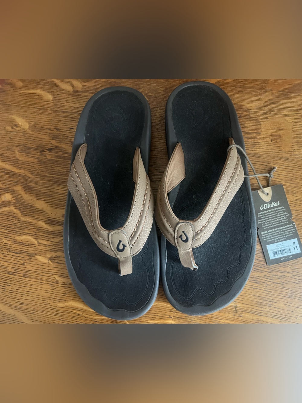 NEW OluKai Black Footbed Flip Flops with Tan Straps